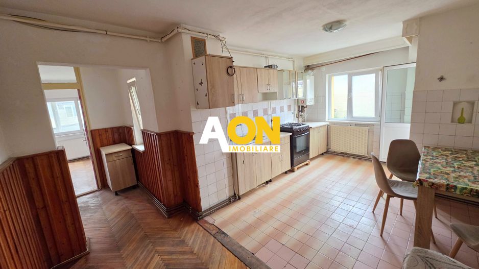 Apartament 2 camere, etaj 1, decomandat, 57 mp utili, 2 balcoane, boxa - Poză 6
