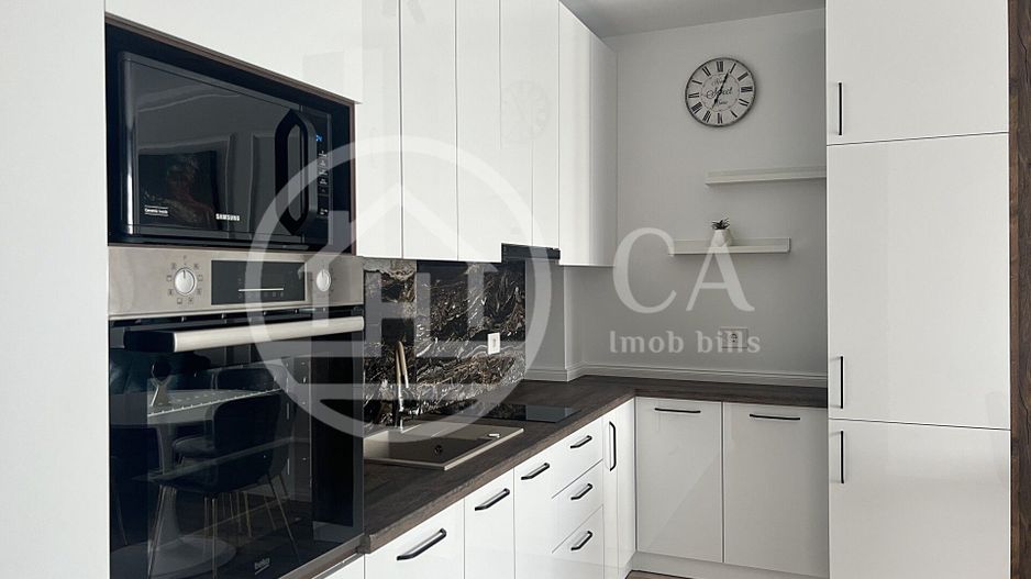 Apartament cu 3 camere de vanzare in Prima Arena Oradea - Poză 3