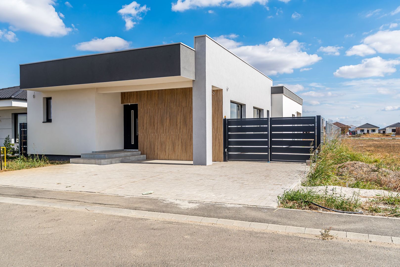 Vilă nouă, deosebită, în Via Carmina – calitate fără compromisuri - Poză 1