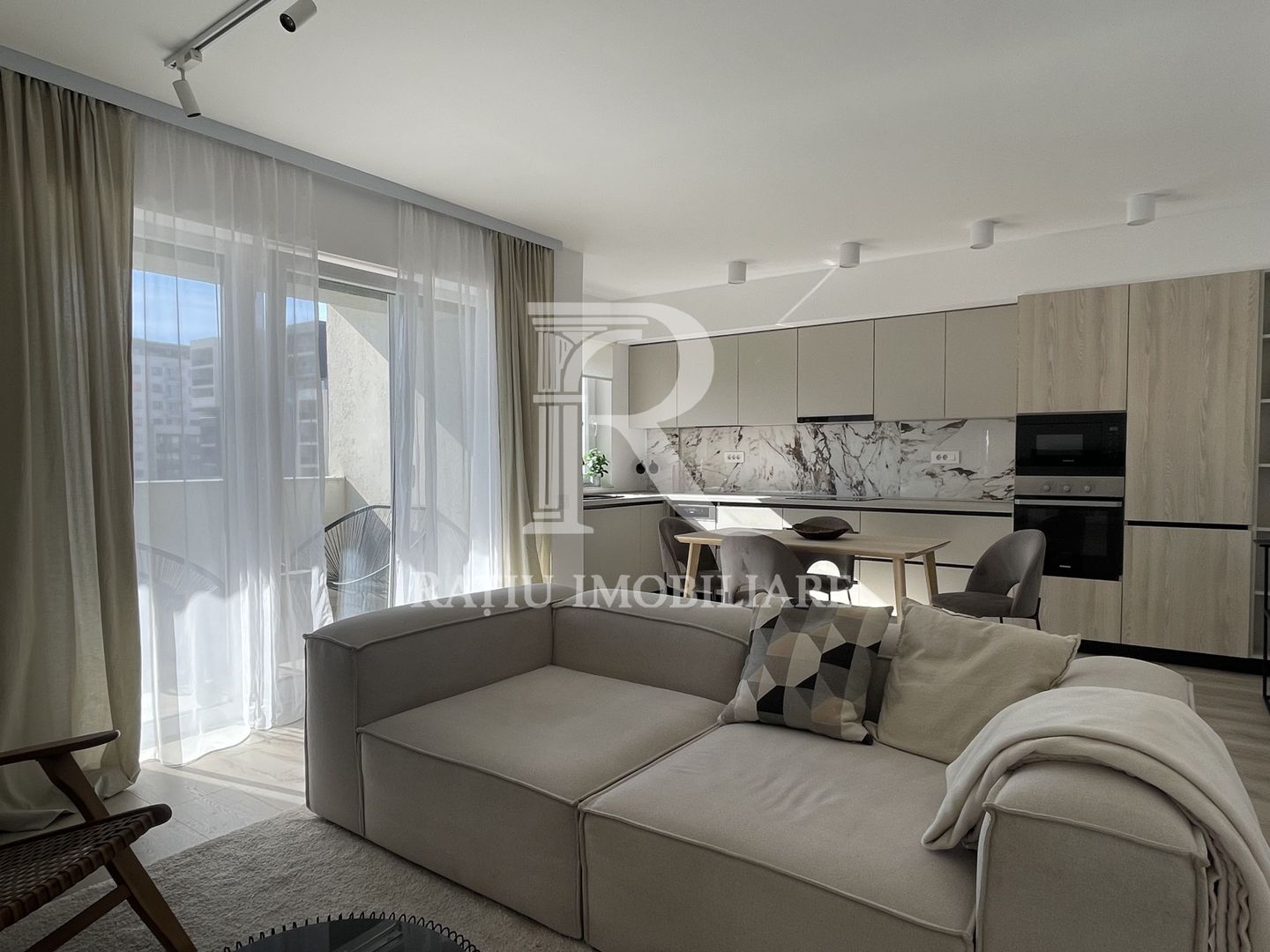 Apartament cu 2 camere | Loc de parcare | Iosia Residence | Oradea - Poză 1