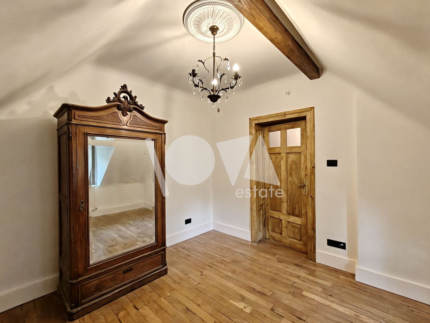 De închiriat: apartament 4 camere - Kiseleff - pretabil birou - Poză 1