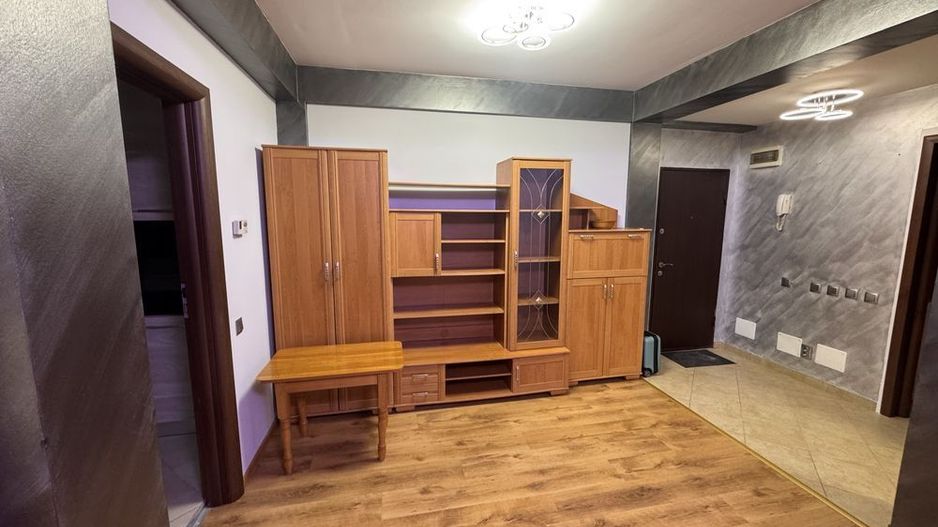 Apartament 2 camere de închiriat Apărătorii Patriei - Poză 2