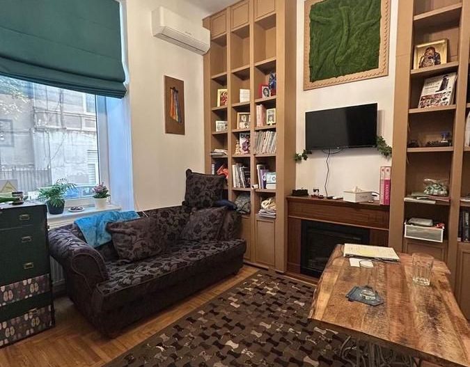 Se vinde apartament P+D in vilă interbelică, Str. Semicercului 10 - Poză 1