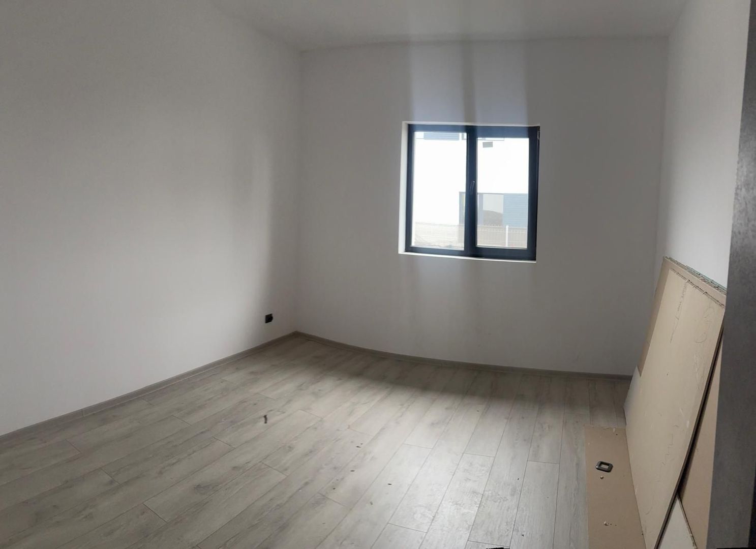 Casa individuala pe parter, zona Izvor - Poză 6