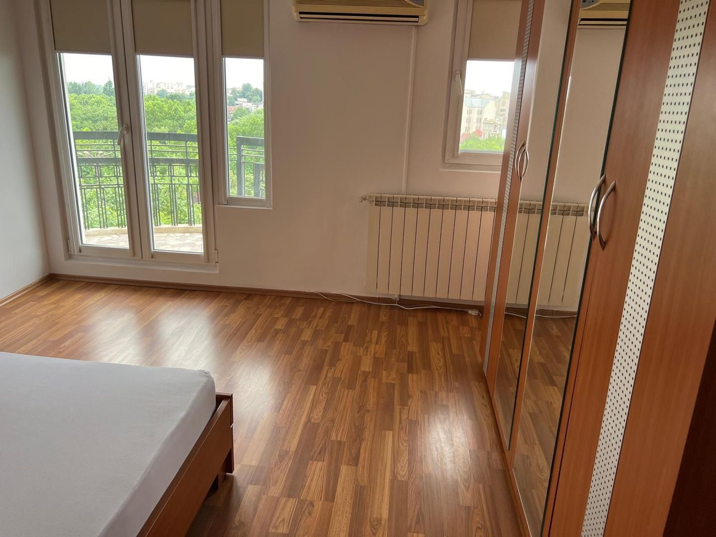 Inchiriere apartament modern cu 2 camere  zona Izvor vedere la parc - Poză 7