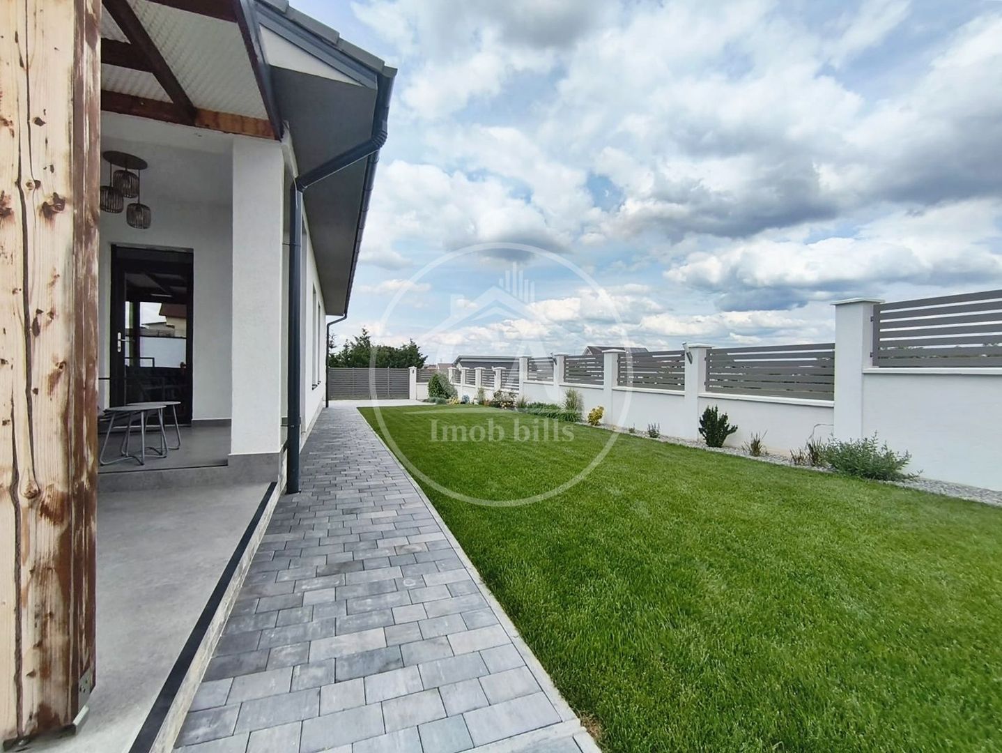 Casa de vanzare cu 4 camere si piscina in Cihei, Bihor - Poză 9