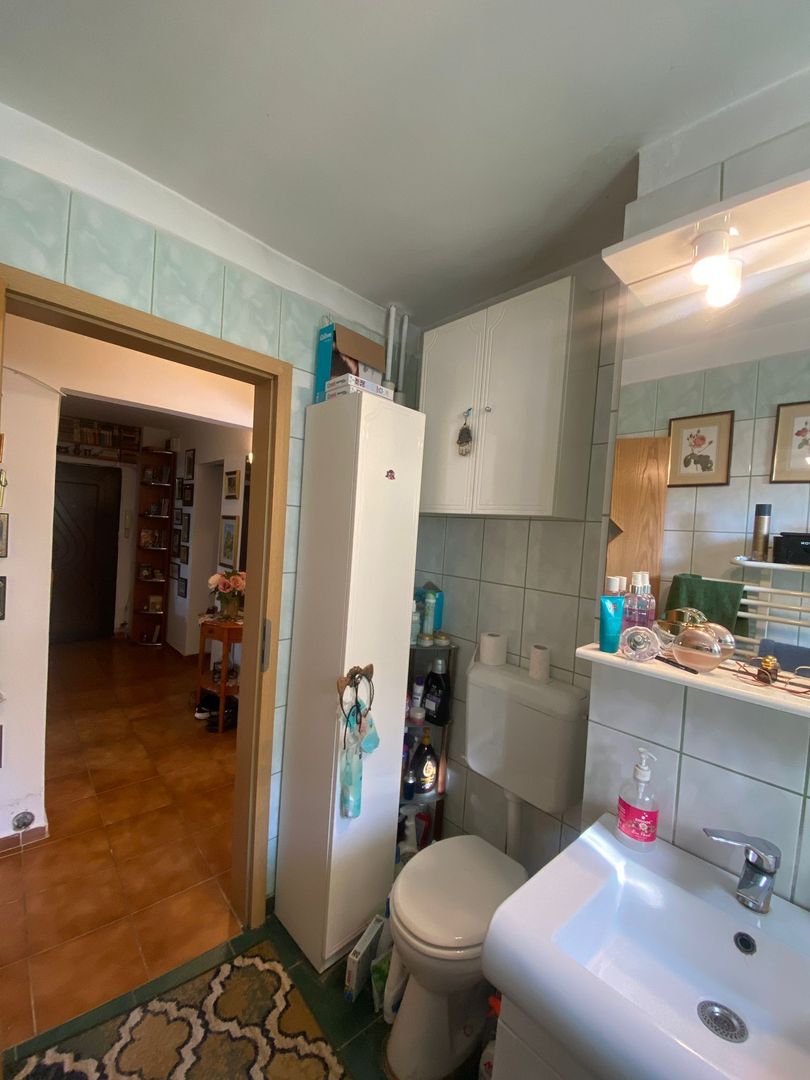 Girocului | 3 Camere | Decomandat | Boxa-spatiu depozitare | Izolat interior - Poză 12