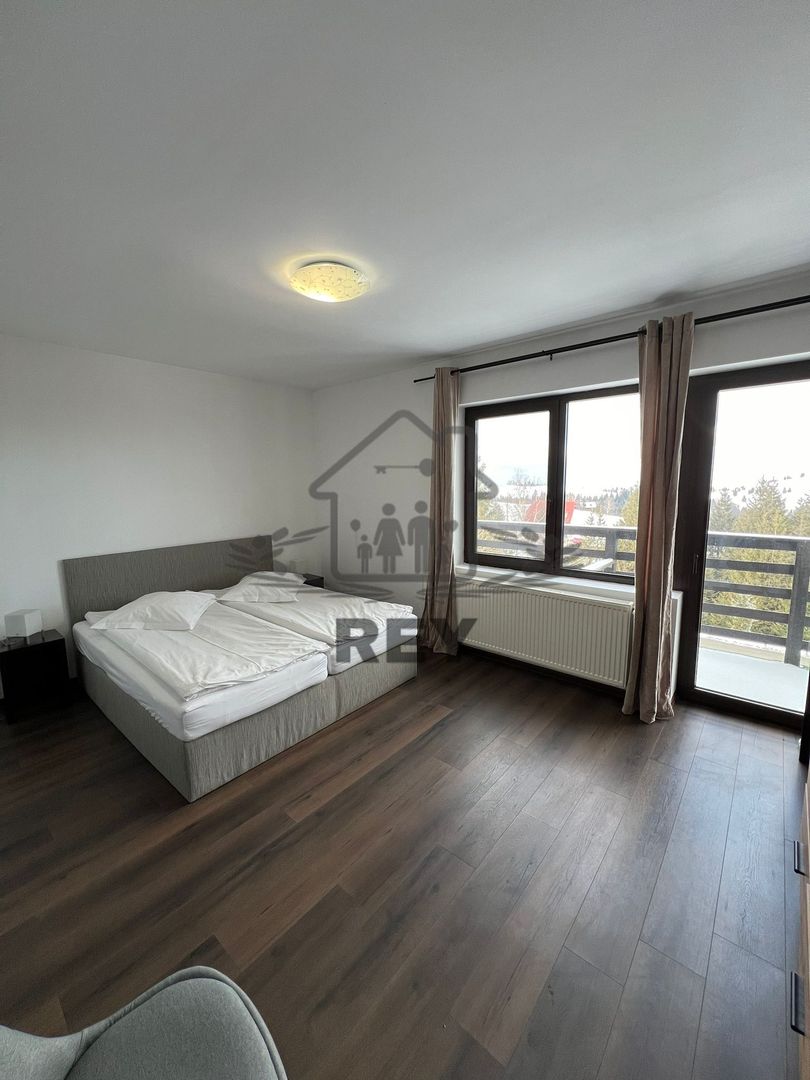 Vila / Hotel de vânzare în Păltiniș - Poză 8