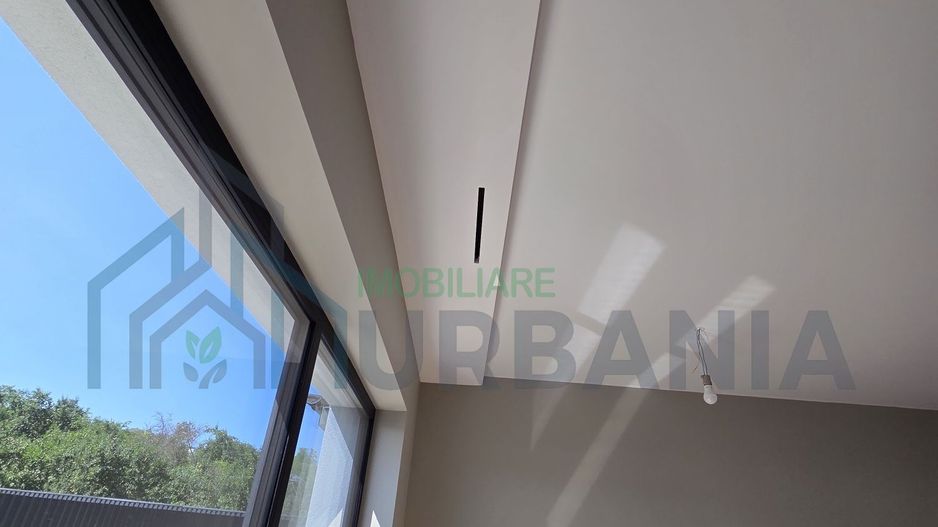 Casa Smart Panouri fotovoltaice Pompa caldura vata bazaltica 15 - Poză 3