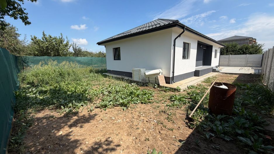 CASA INDIVIDUALA- 4 CAMERE, TOATE UTILITATILE, TEREN 380 MP, COMIS 0% - Poză 2