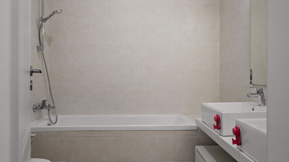 Vila pe parter cu 5 camere  | 655 mp teren | dotata cu panouri solare - Poză 24