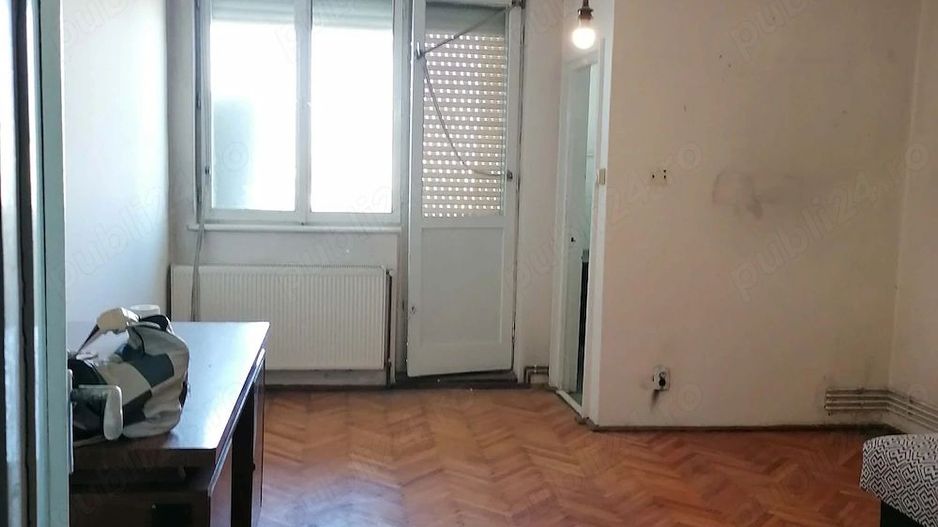 BRASADAS vinde garsoniera la etajul 9 in zona Burdea. - Poză 1