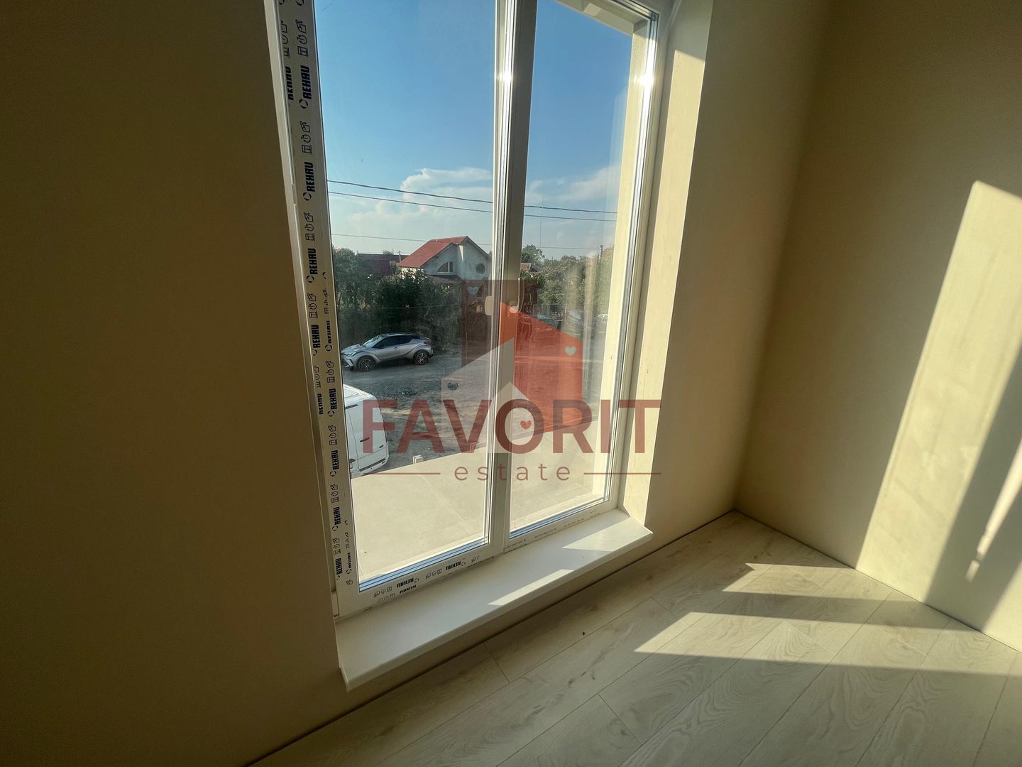 Casa Individuala in Mosnita Veche. Toate Utilitatile. Vatra satului. - Poză 6