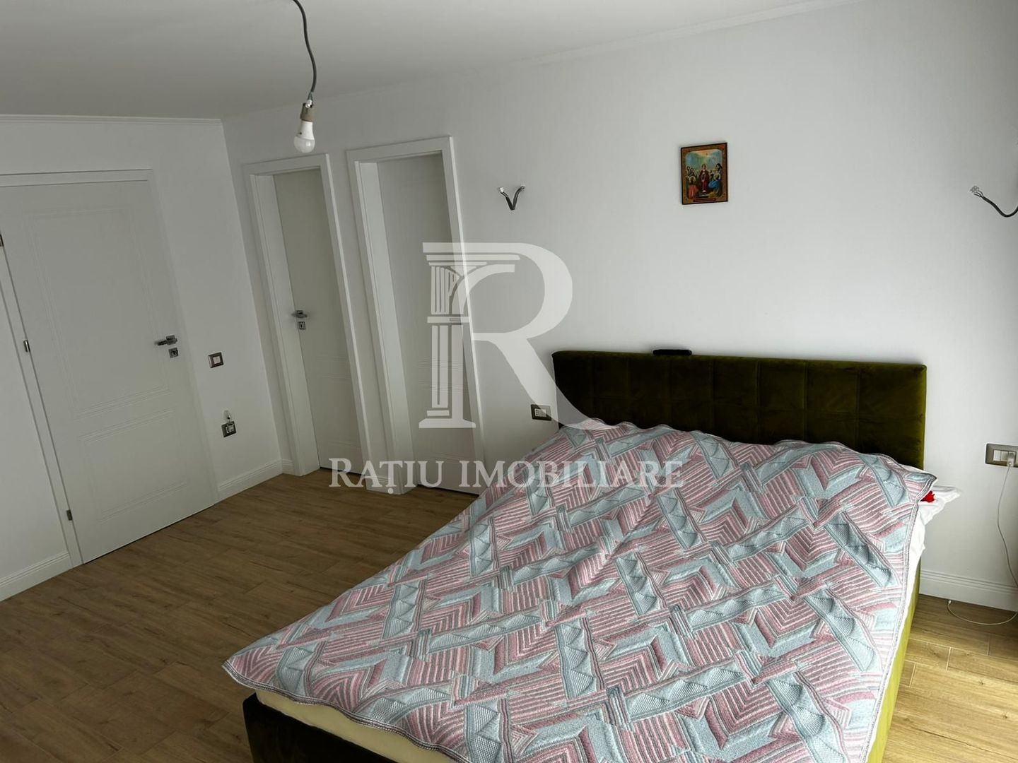 Casa cu 5 camere de vanzare | Nufarul | Oradea - Poză 23