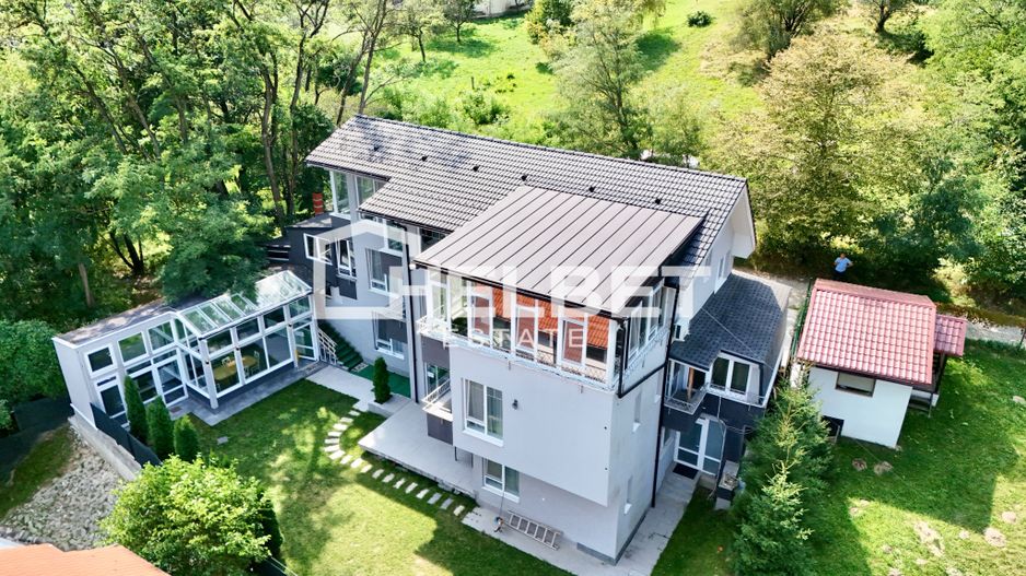 VILĂ EXCLUSIVĂ / 7 CAMERE / BRAN-PREDELUȚ / 5 LOCURI PARCARE - Poză 1