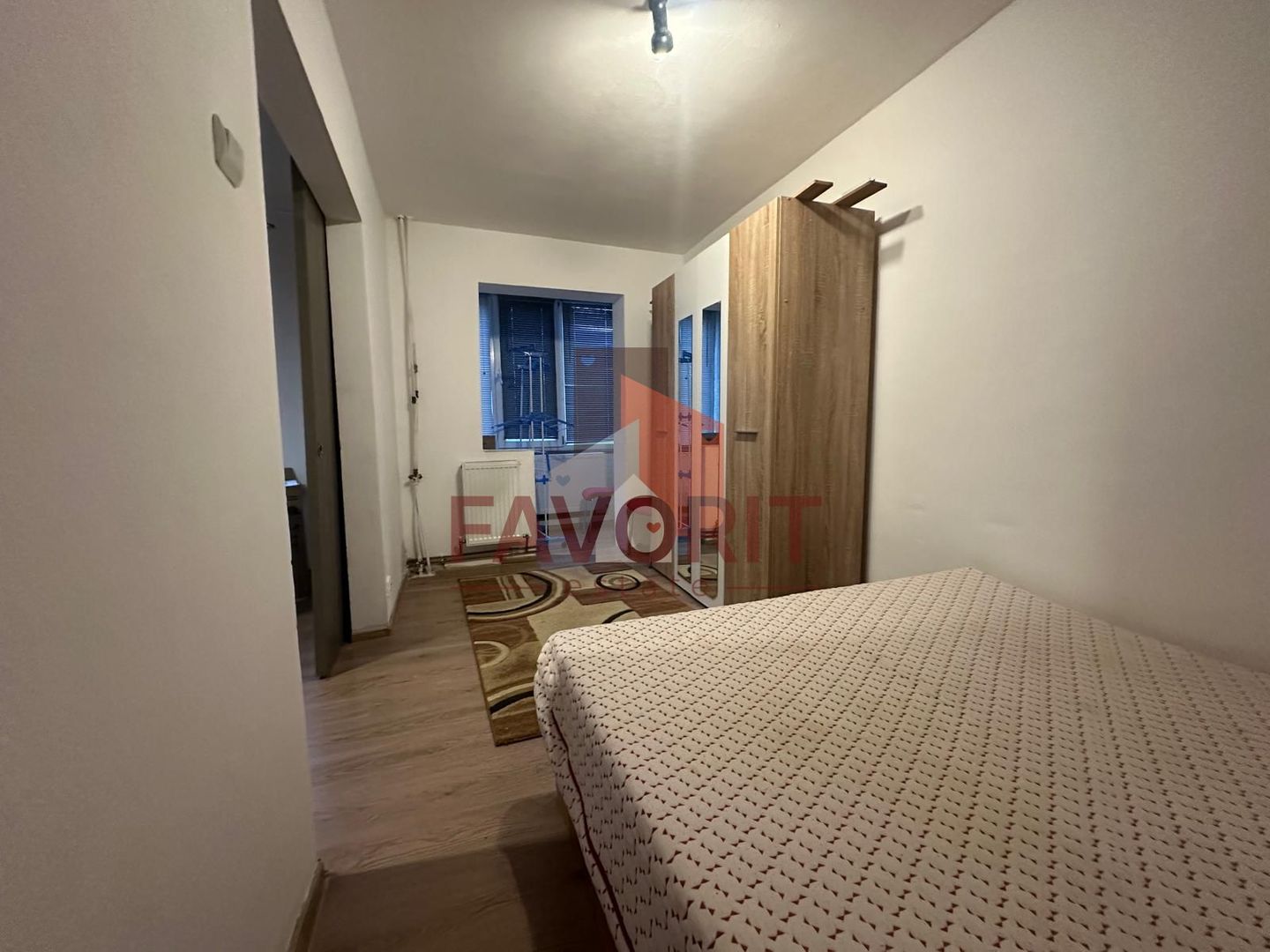 2 camere | etaj 1 | centrala proprie | mobilat si utilat | zona excelenta | - Poză 6