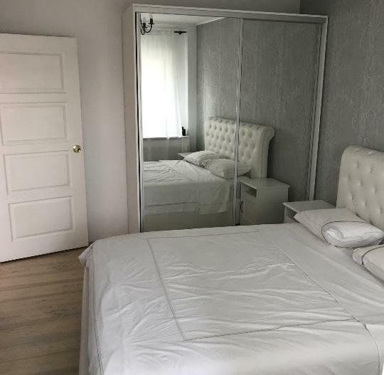 Apartament spatios Romana - Poză 2