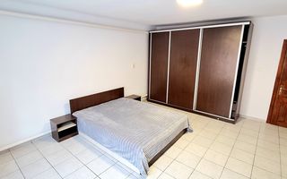 Oferim spre inchiriere casa spatioasa cu 2 camere, Zona Soarelui,cartier privat - Poză 4