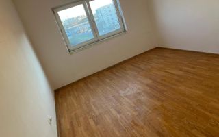 Garsonieră 26 mp I De renovat I Etaj 3 I Pivniță I Lazaret - Poză 1