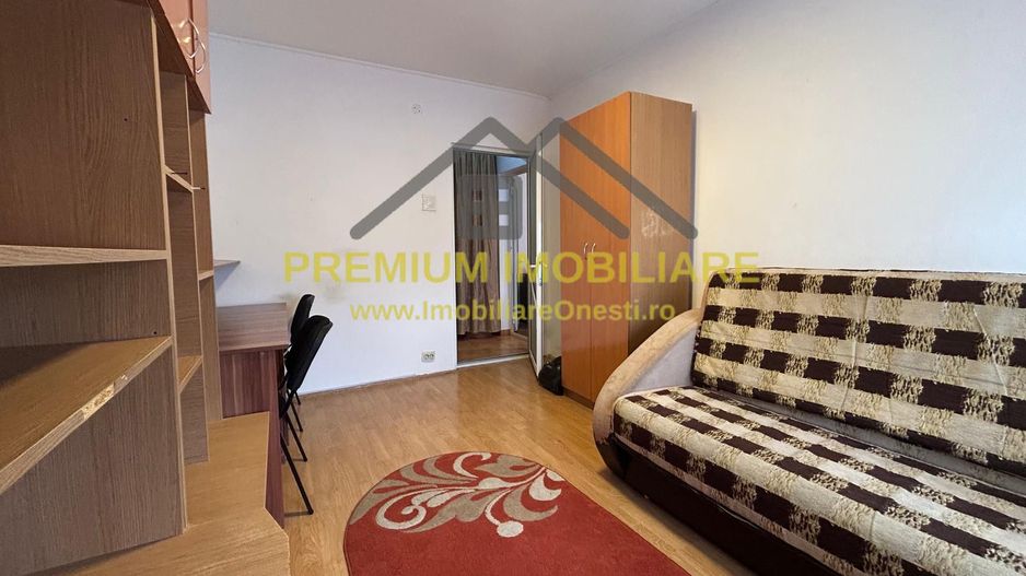 De vanzare apartament 2 camere zona de sus Onesti - Poză 3