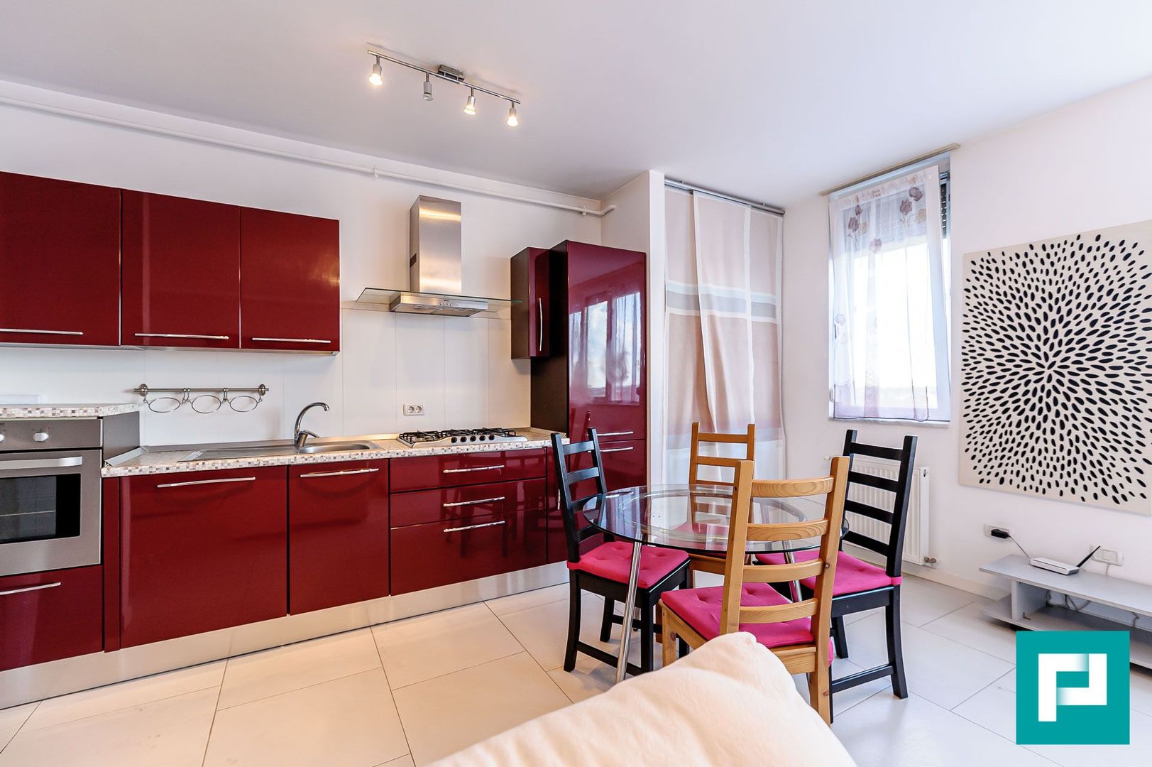 Apartament la înălțime! Urbanna Residence. - Poză 3