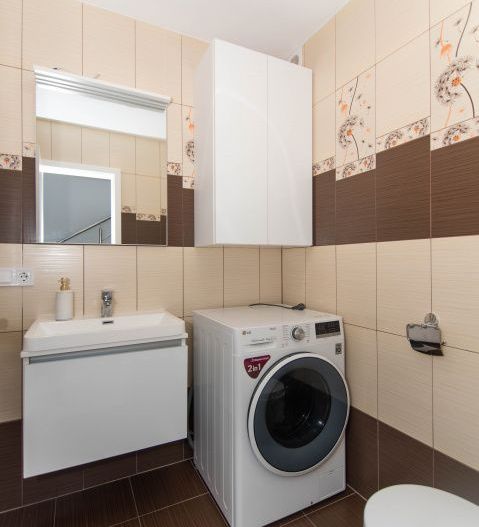 Casa cu 4 camere pe strada Campului, Pitesti - Poză 10