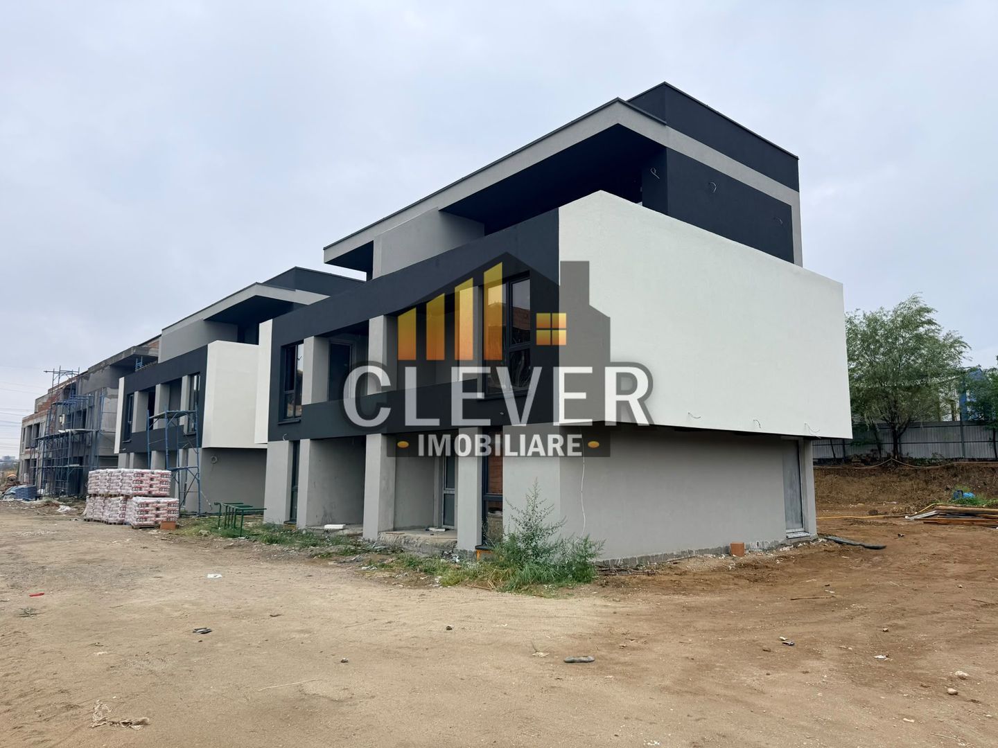 Vila duplex 4 camere 4 bai, 125 mp utili, Splaiul Unirii, Sector 3 Oferta - Poză 2