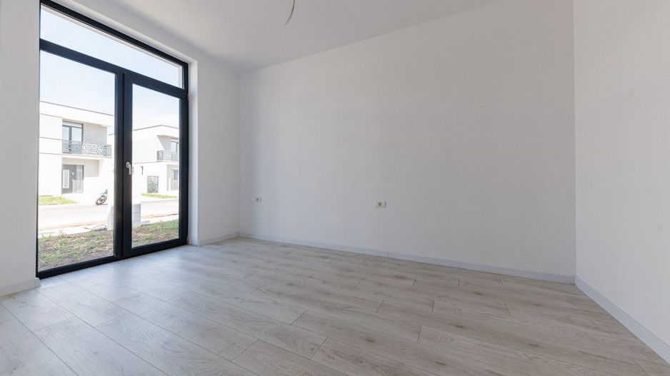 Duplex mobilat modern 5 camere, 3 bai, Mehala-Timisoara, COMISION 0 - Poză 37