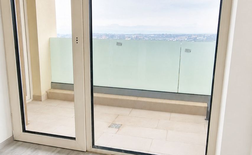 Apartament FINALIZAT 3 camere Dec 80 mp Copou 152000 euro - Poză 8