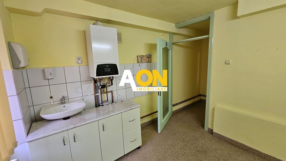 Spatiu comercial pretabil birouri, cabinete medicale, Cetate - Poză 14