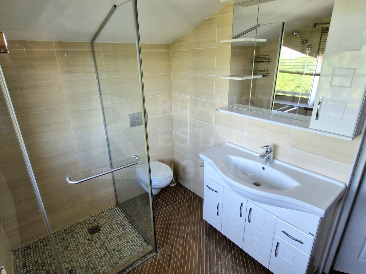 Chirie, casă, 2 nivele, 5 camere, str. Preot Fiodor Potîrcă, Trușeni - Poză 12