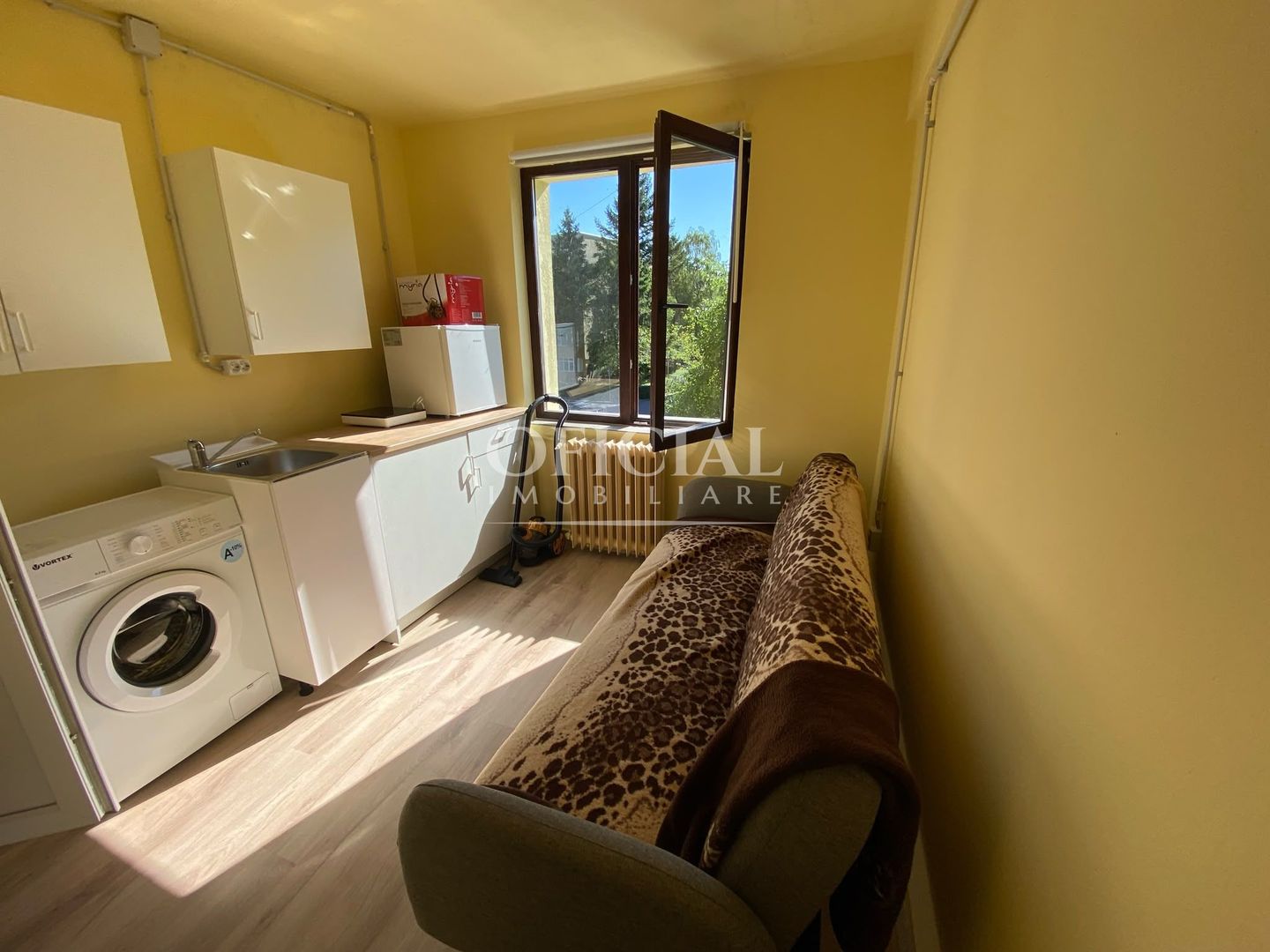 Apartament 1 Camera | 11 Mp | Renovat | Gheorgheni Albac Hotel Royal - Poză 1