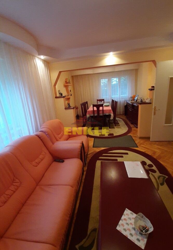 Casa 5 camere, Zona Parcul Tineretului, pret 105000 euro neg - Poză 1