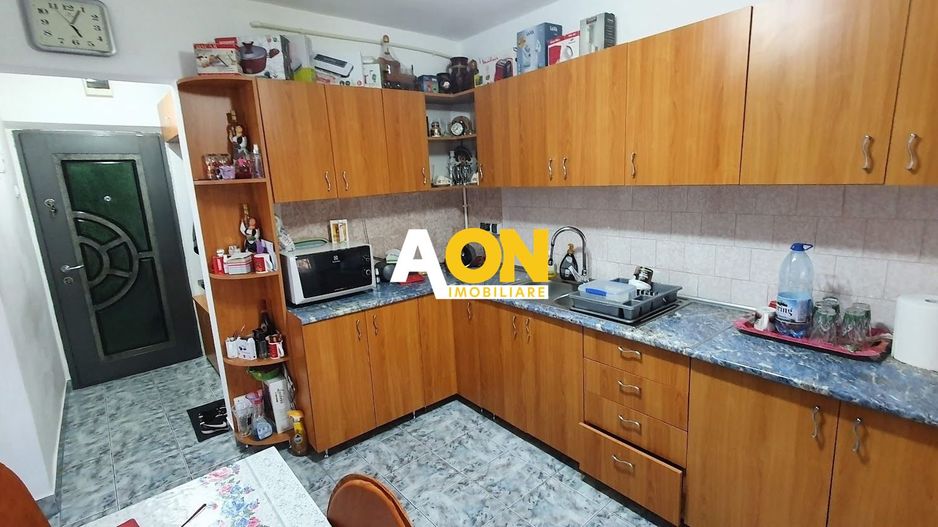 Apartament 3 camere, mobilat, utilat, Cetate - Poză 8