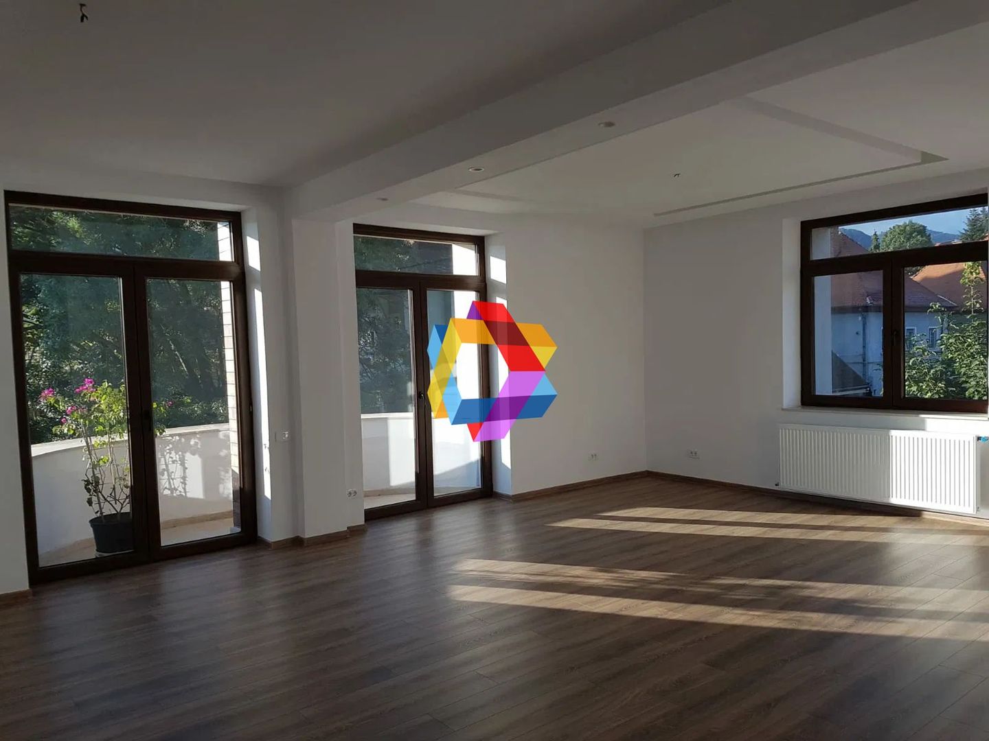 Spatiu de birouri deosebit - 160 mp - Poză 1