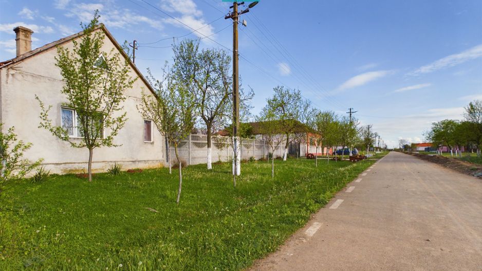 Casă cu teren generos, Fiscut - Poză 25