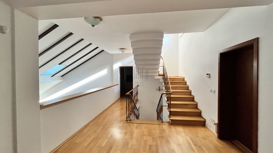 VILA 7 CAMERE, MOBILATA IN PIPERA DISPONIBILA IMEDIAT - Poză 33