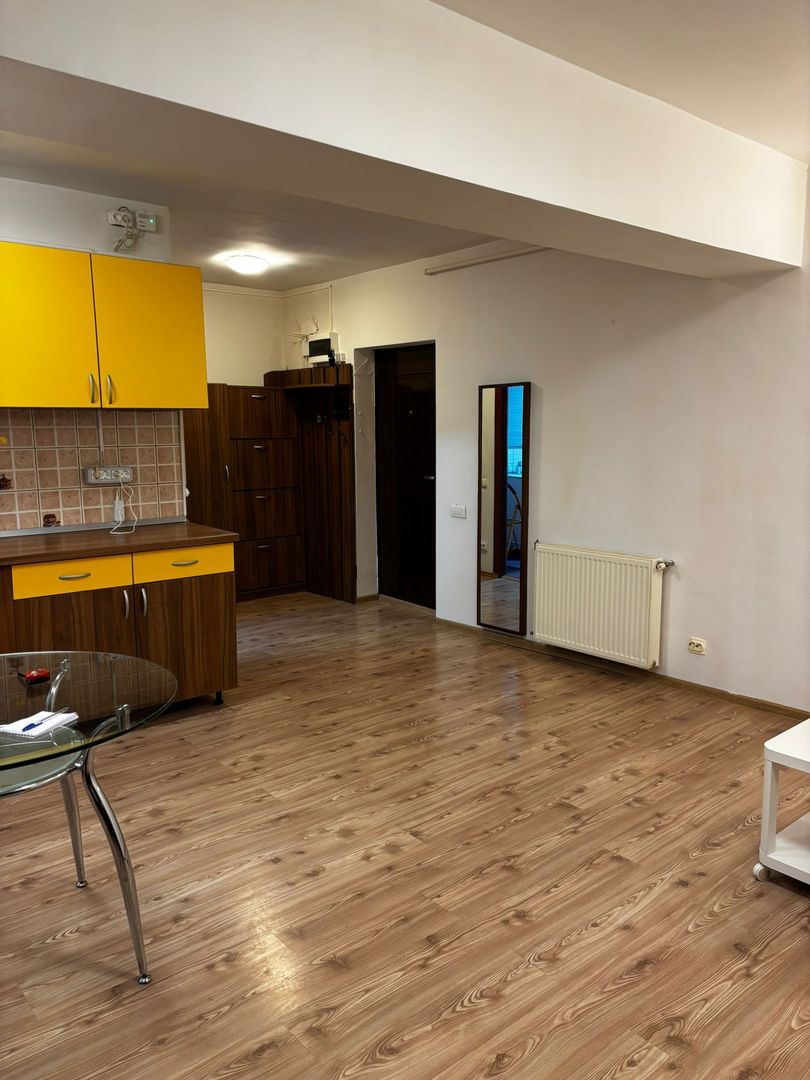 AP. 2 CAMERE- APARATORII PATRIEI, PARCARE INCLUSA, METROU 8 MINUTE - Poză 2