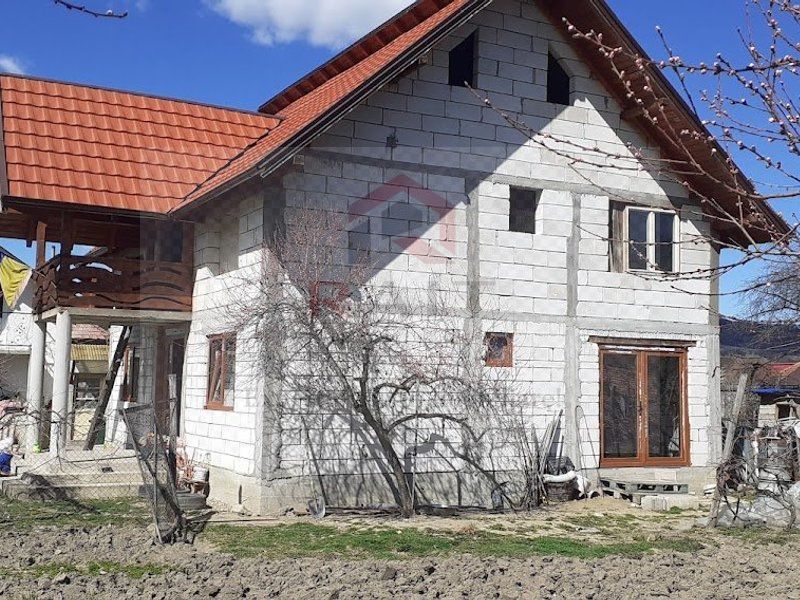 Casa de Vanzare Tigveni Arges - Poză 4