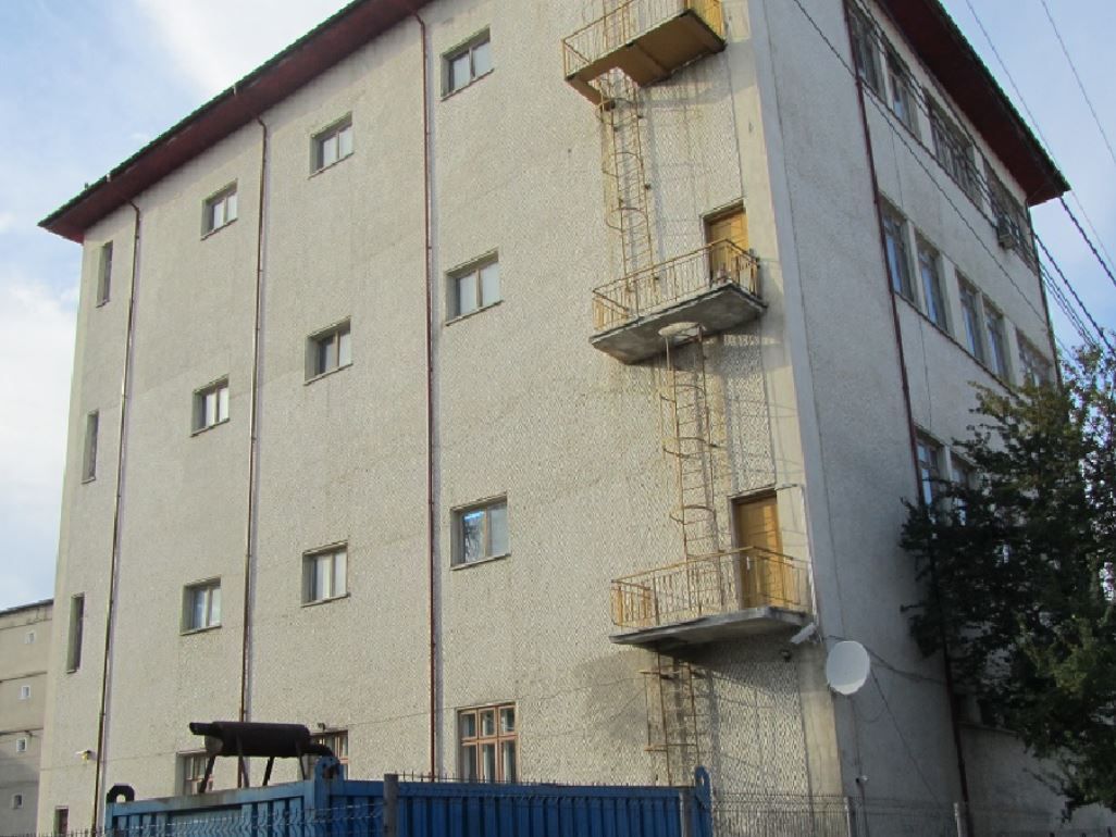 spatiu birouri comercial Roman - Poză 2