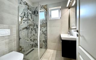 Casa spațioasă, cu teren generos, zona liniștită - in Braytim - Poză 6
