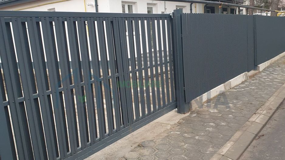 Schimb casă în Iași Cantemir zonă centrală, renovată, curată, - Poză 1