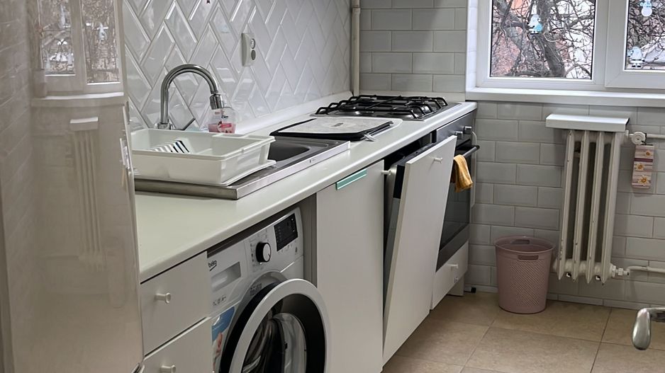 3 camere  Berceni T332 - Poză 2