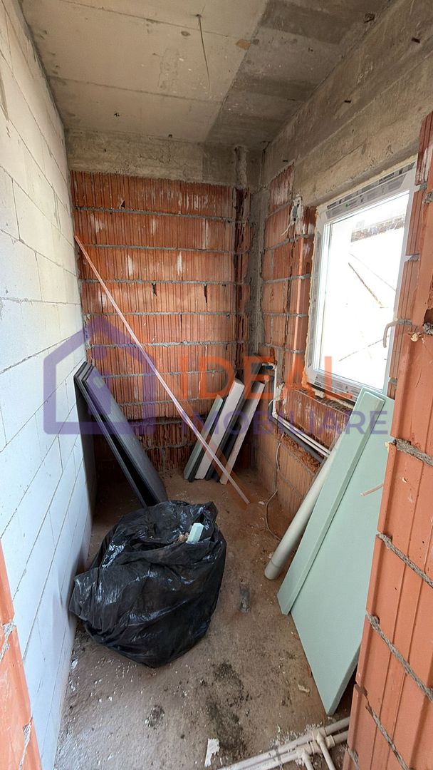 Casă modernă cu 4 camere și 300 mp de curte, in Sura Mica - Poză 7