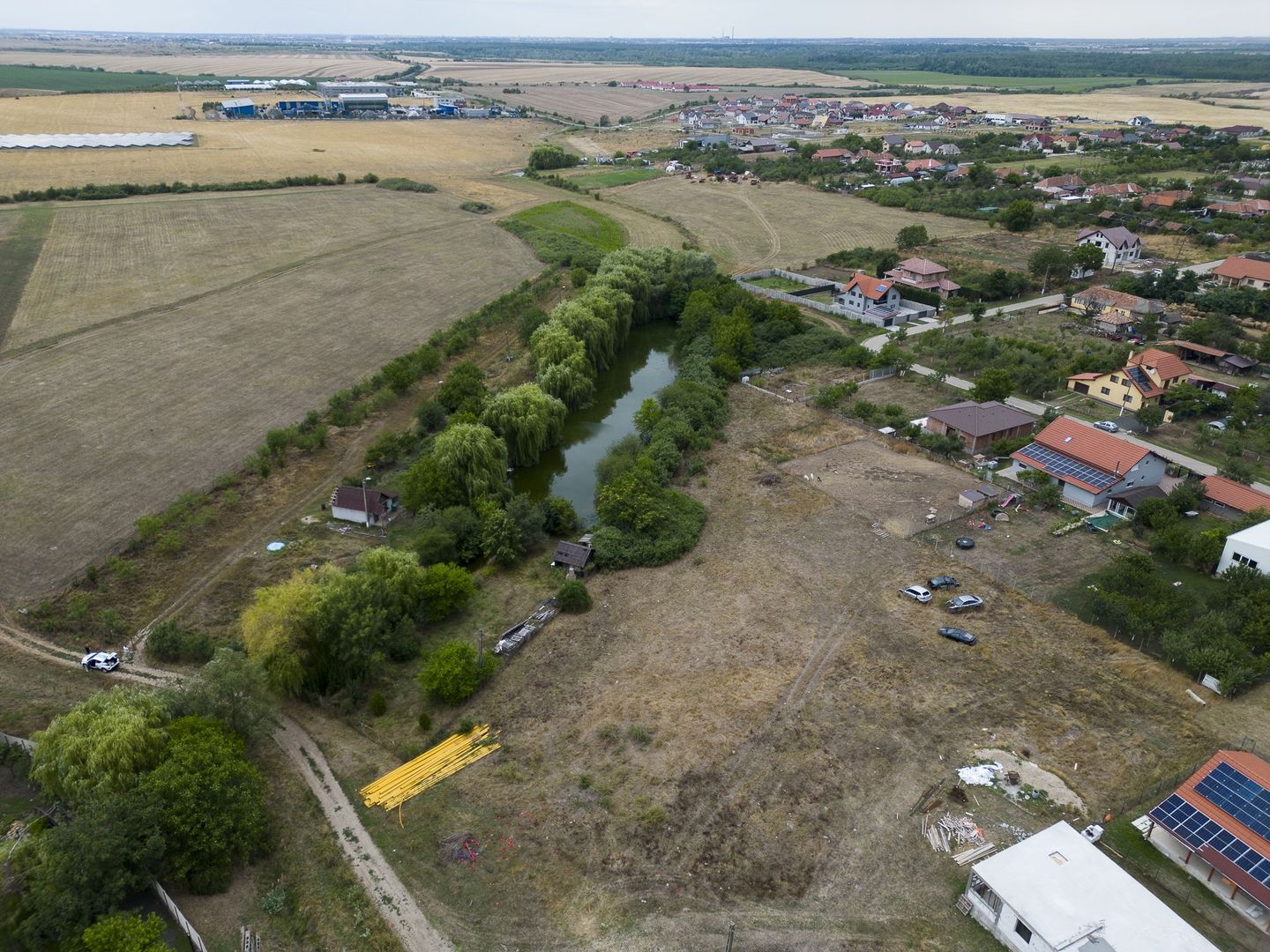 Teren de 7900 mp cu baltă de pescuit în Frumușeni - Poză 5