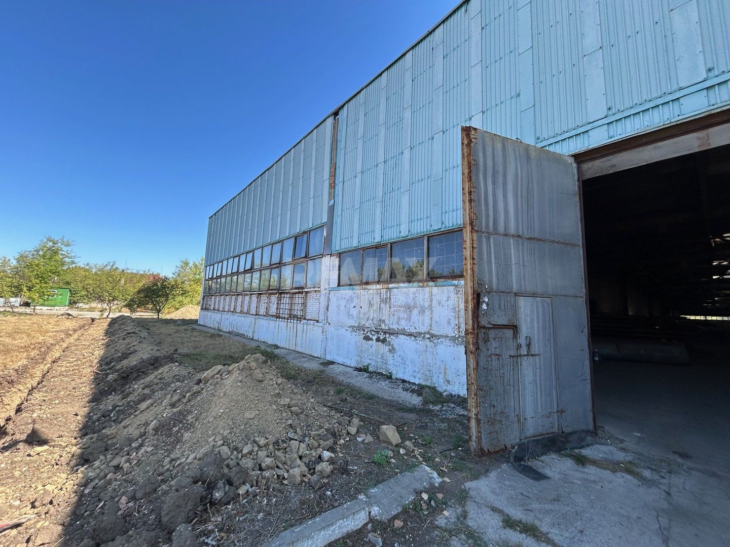 Chirie Spatii industriale 1500-80000 m² - Poză 2