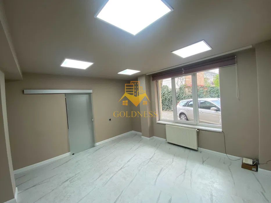 Spatiu birou, 2 camere, Piata Mihai Viteazu, Central - Poză 1