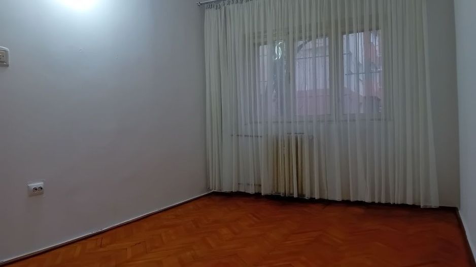 Spitalul Judetean-Calea Martirilor | 2 Camere | Necesita renovare - Poză 2