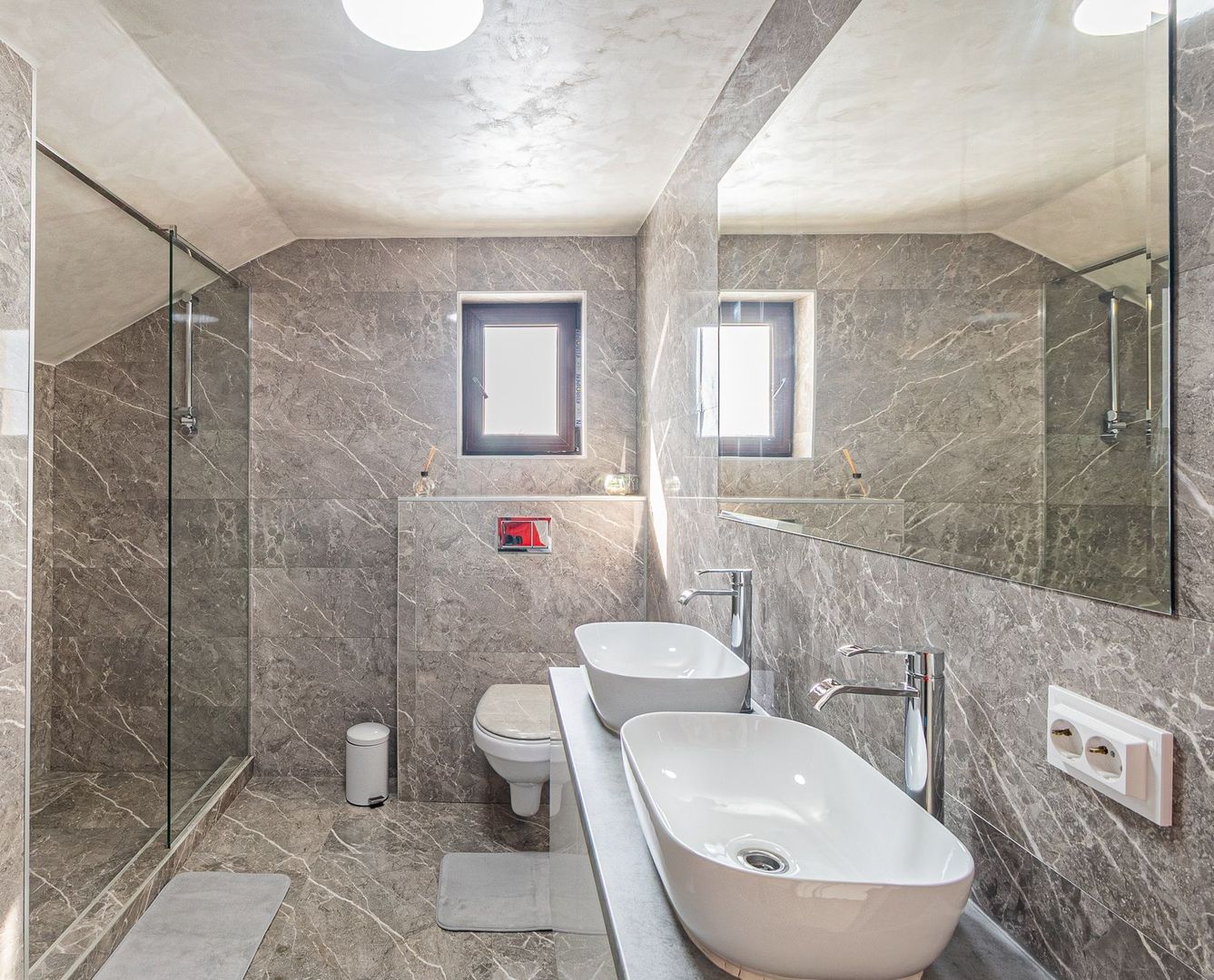 Propunem spre vanzare Casa individuală 4 camere LUX  Stupini - Poză 23