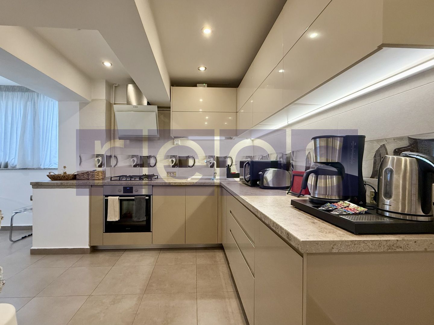 ÎNCHIRIERE 2 CAMERE | PIAȚA UNIRII | MOBILAT ȘI UTILAT - Poză 13